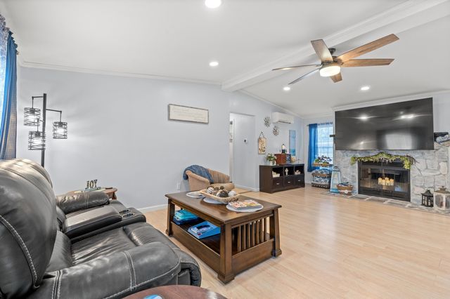 34 Spinnaker Ln., Murrells Inlet, SC 29576