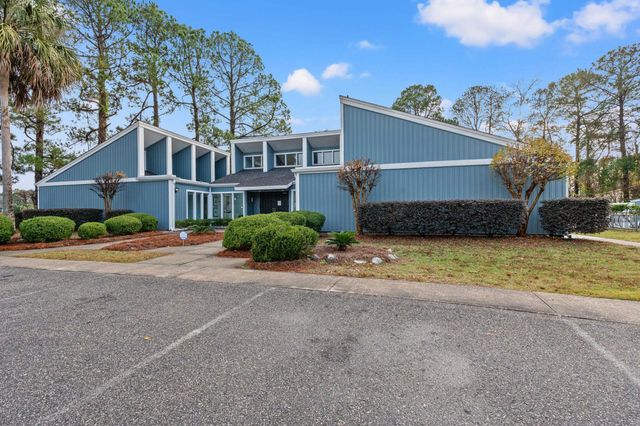 34 Spinnaker Ln., Murrells Inlet, SC 29576
