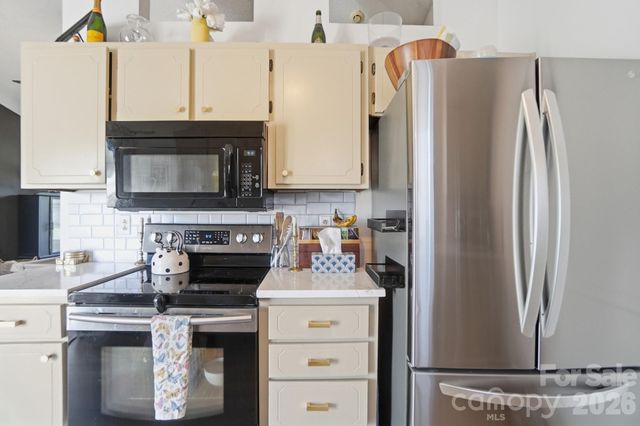 9046 Milton Morris Drive, Charlotte, NC 28227