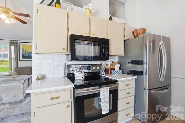 9046 Milton Morris Drive, Charlotte, NC 28227