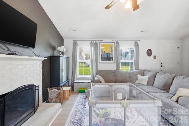 9046 Milton Morris Drive, Charlotte, NC 28227