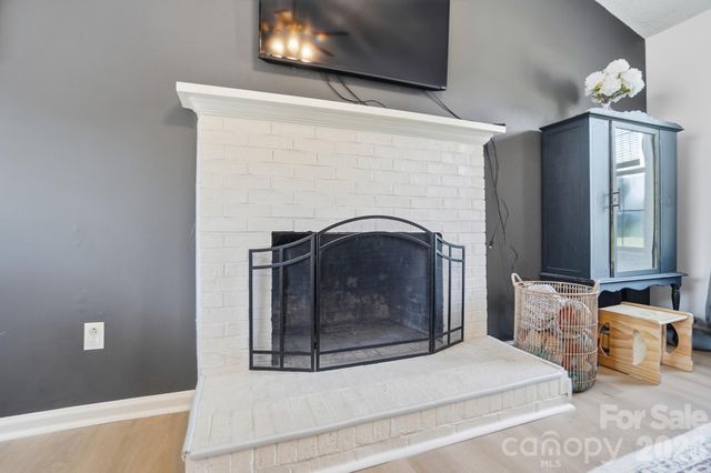 9046 Milton Morris Drive, Charlotte, NC 28227