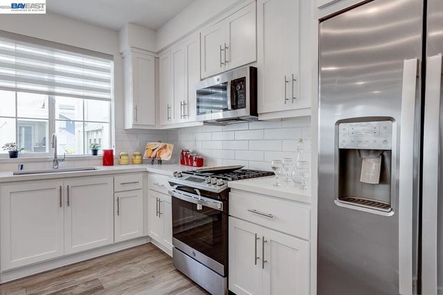 37441 Bowline Rd, Newark, CA 94560