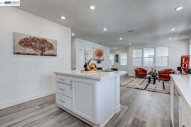 37441 Bowline Rd, Newark, CA 94560