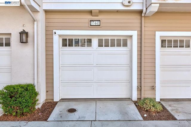 37441 Bowline Rd, Newark, CA 94560