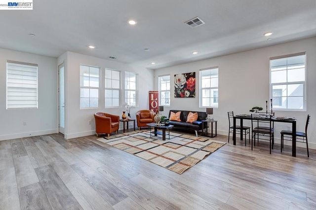 37441 Bowline Rd, Newark, CA 94560