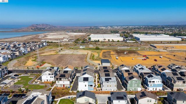 37441 Bowline Rd, Newark, CA 94560