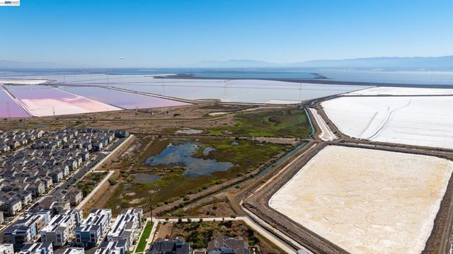 37441 Bowline Rd, Newark, CA 94560