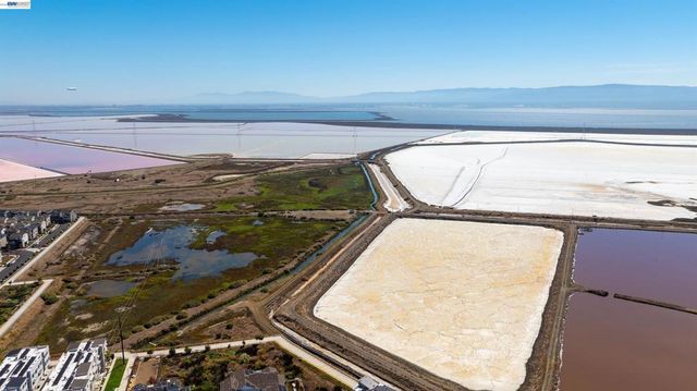 37441 Bowline Rd, Newark, CA 94560