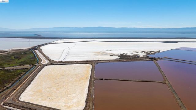 37441 Bowline Rd, Newark, CA 94560