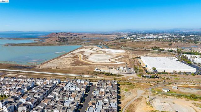 37441 Bowline Rd, Newark, CA 94560