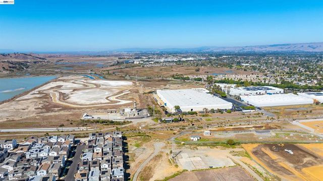 37441 Bowline Rd, Newark, CA 94560