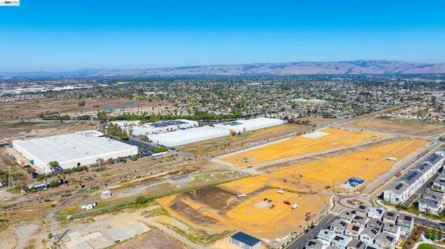 37441 Bowline Rd, Newark, CA 94560