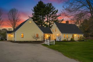 6 Fifield Ln # B, Stratham, NH 03885