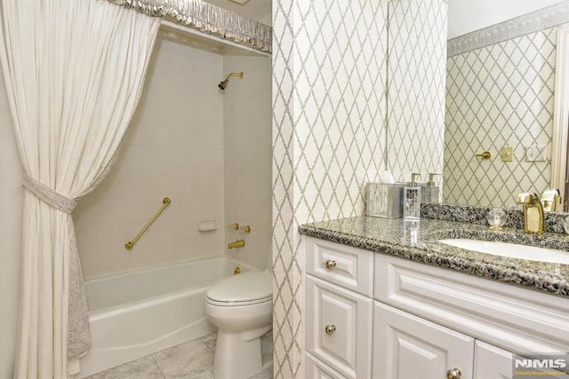 1360 Hamburg Turnpike 207, Wayne, NJ 07470