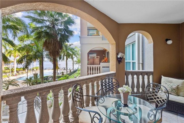 2825 Palm Beach BLVD 213, Fort Myers, FL 33916