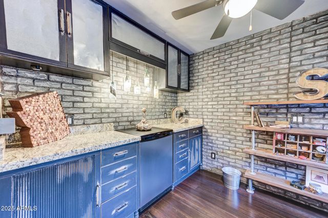 938 E KNIGHT Lane, Tempe, AZ 85284