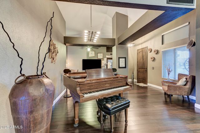 938 E KNIGHT Lane, Tempe, AZ 85284