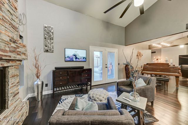 938 E KNIGHT Lane, Tempe, AZ 85284