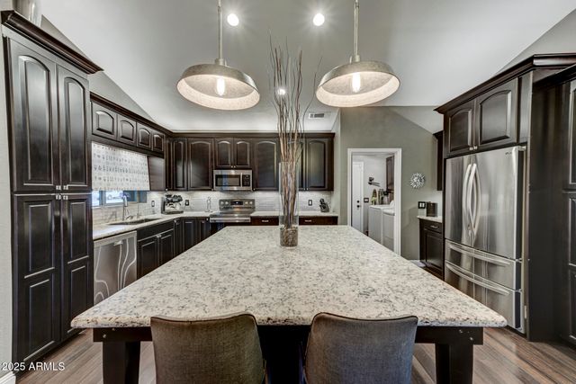 938 E KNIGHT Lane, Tempe, AZ 85284