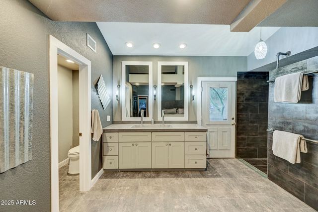 938 E KNIGHT Lane, Tempe, AZ 85284