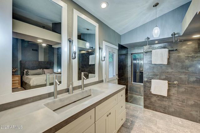 938 E KNIGHT Lane, Tempe, AZ 85284