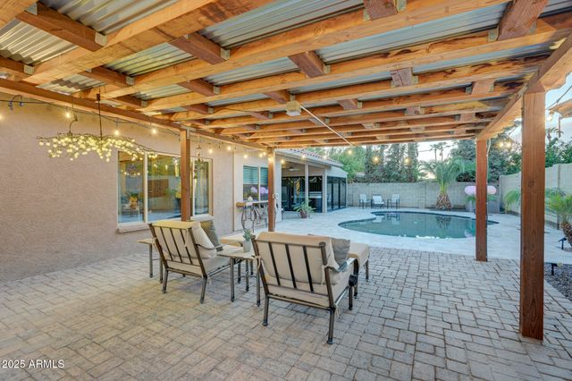 938 E KNIGHT Lane, Tempe, AZ 85284