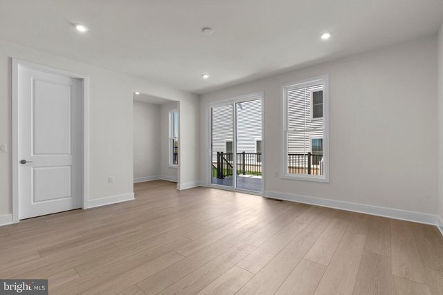 44510 LOWESTOFT SQ, Ashburn, VA 20147