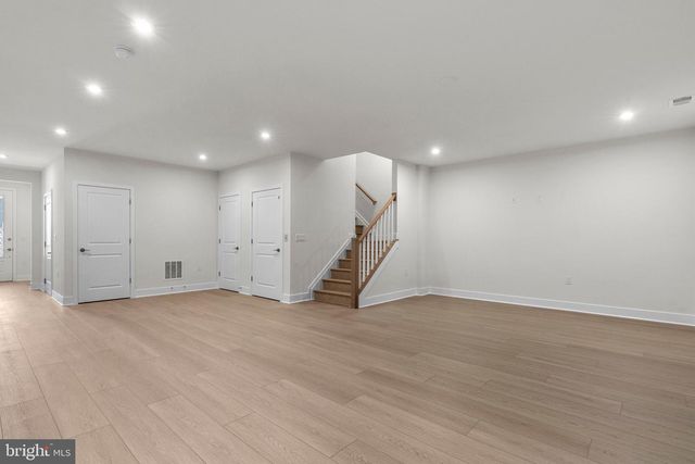 44510 LOWESTOFT SQ, Ashburn, VA 20147