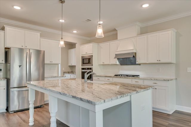 1015 Sluice Gate Drive, Evans, GA 30809