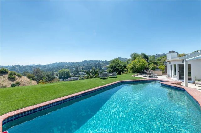3666 Sapphire Drive, Encino, CA 91436