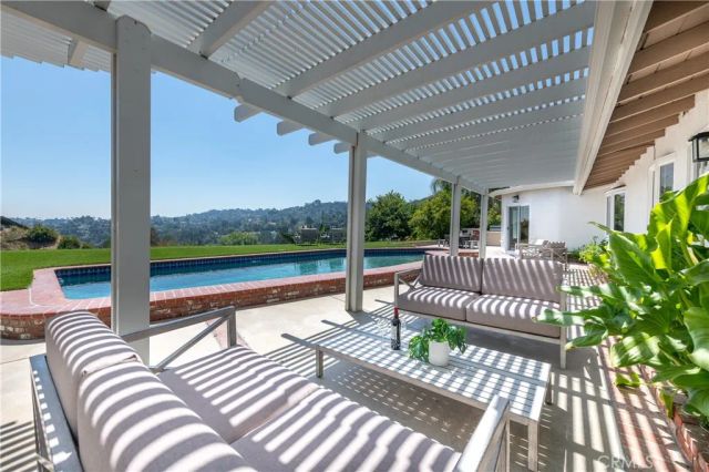 3666 Sapphire Drive, Encino, CA 91436