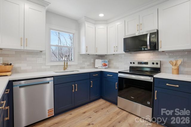311 Red Roan Place, Charlotte, NC 28215