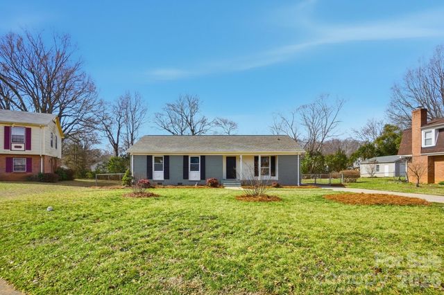 311 Red Roan Place, Charlotte, NC 28215