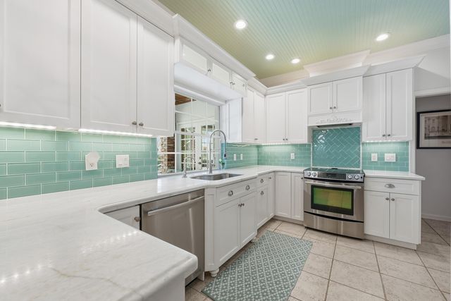 12886 La Rochelle Circle, Palm Beach Gardens, FL 33410