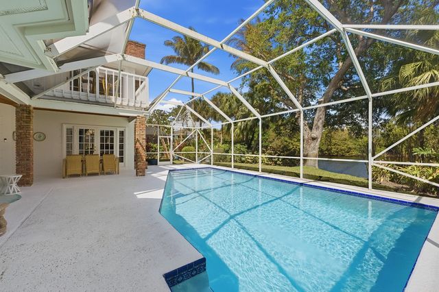 12886 La Rochelle Circle, Palm Beach Gardens, FL 33410