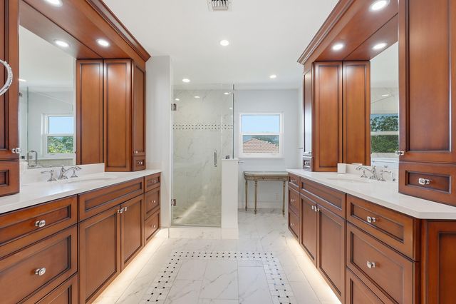 12886 La Rochelle Circle, Palm Beach Gardens, FL 33410