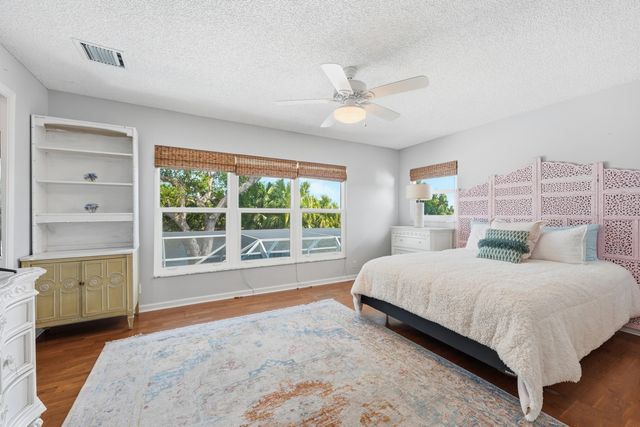 12886 La Rochelle Circle, Palm Beach Gardens, FL 33410