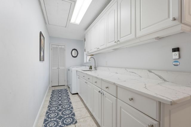 12886 La Rochelle Circle, Palm Beach Gardens, FL 33410