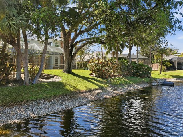 12886 La Rochelle Circle, Palm Beach Gardens, FL 33410