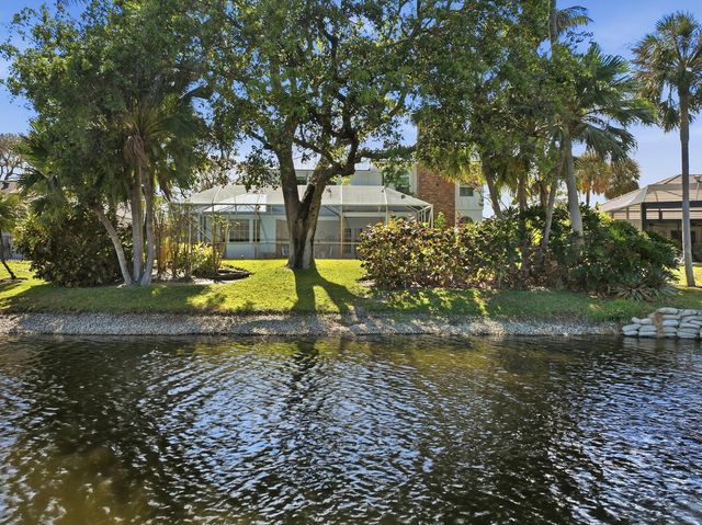 12886 La Rochelle Circle, Palm Beach Gardens, FL 33410
