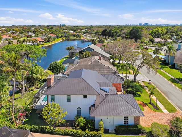 12886 La Rochelle Circle, Palm Beach Gardens, FL 33410