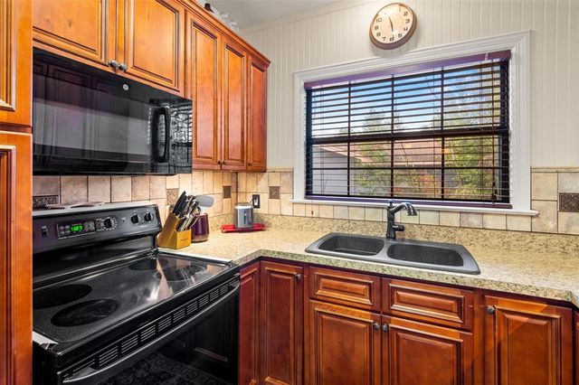 37713 FLORIDA AVENUE, Dade City, FL 33525