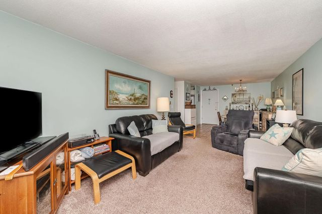 467 High St Unit 11, Hampton, NH 03842