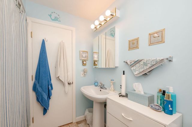 467 High St Unit 11, Hampton, NH 03842