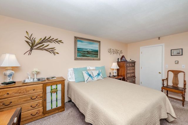 467 High St Unit 11, Hampton, NH 03842
