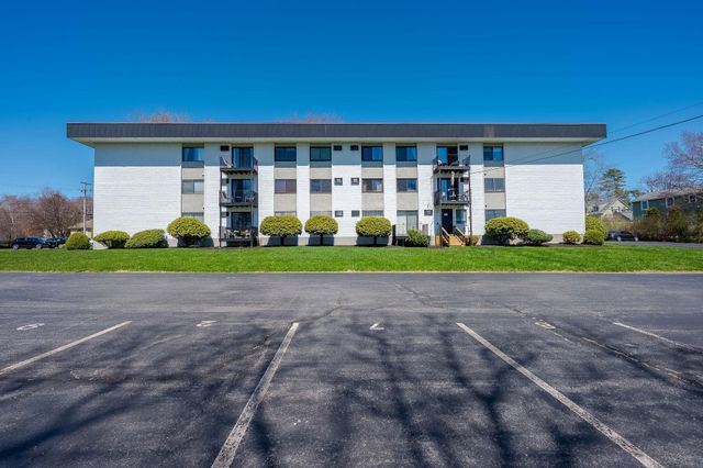 467 High St Unit 11, Hampton, NH 03842