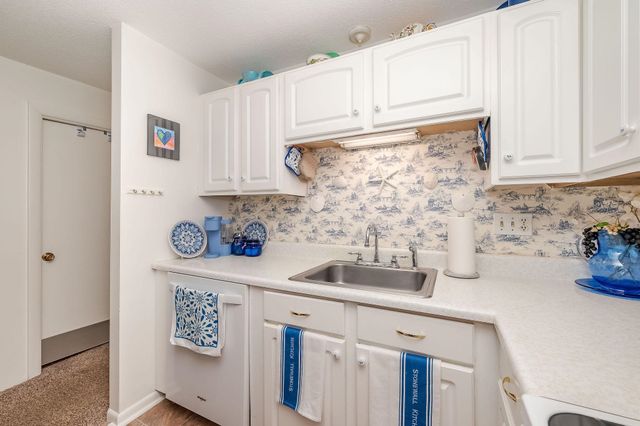 467 High St Unit 11, Hampton, NH 03842