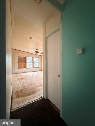 32792 W POST OFFICE RD, Princess Anne, MD 21853