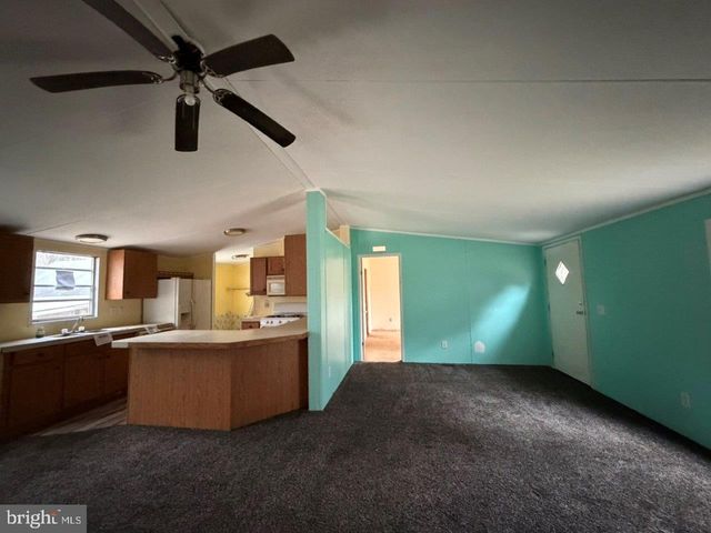 32792 W POST OFFICE RD, Princess Anne, MD 21853